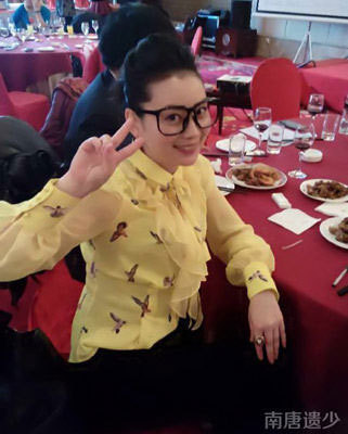 朱军美艳妻子私照曝光 男主播娇妻都干啥?