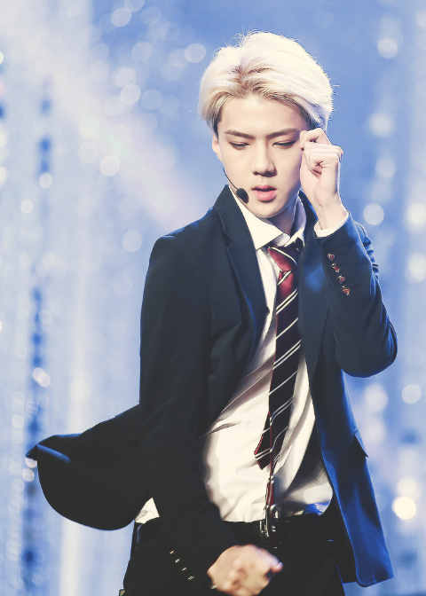 exo吴世勋秀智郑秀晶+盘点将迎成人礼的idol