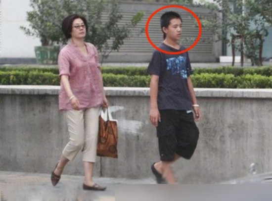 吴彦祖女儿照片曝光 明星混血儿女盘点(图)
