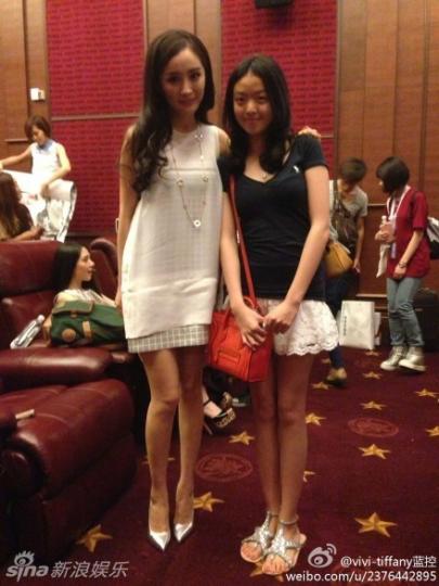 《爸爸回来了》王中磊17岁女儿曝光：爱和弟弟威廉玩亲亲【7】