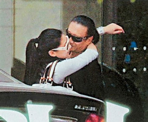 高圆圆赵又廷热吻旁若无人 众星当众火辣调情