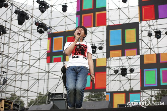西安草莓音乐节 GALA的追梦赤子心和观众的
