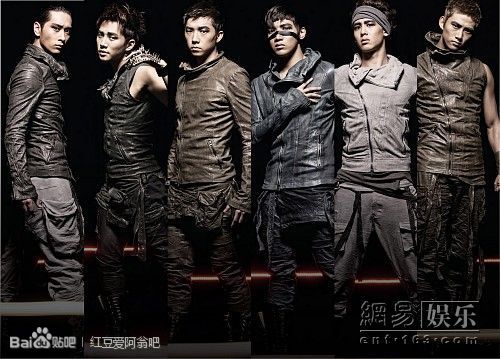 EXO吴亦凡解约风波扑朔迷离似悬疑剧 SM公司