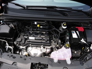 ͨѩ Ψŷ 2011  1.4L MT SE