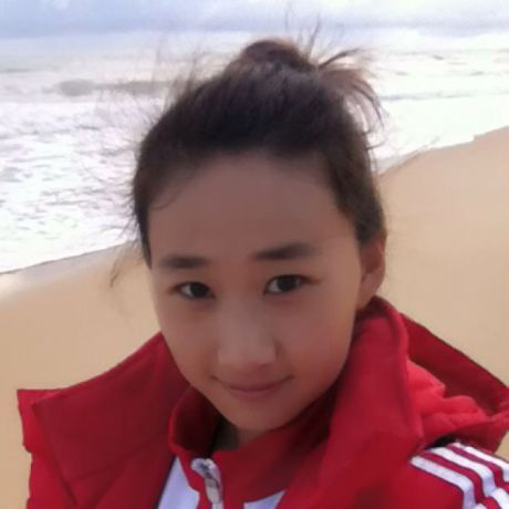 90后美女门将张越成新一代女神 爱足球也爱E