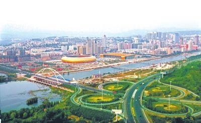 交通发达,风光宜人的三门峡市.通讯员孙猛摄影