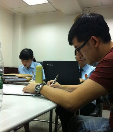 男子送跑车钻石求婚 分手后诉女方返还160万【