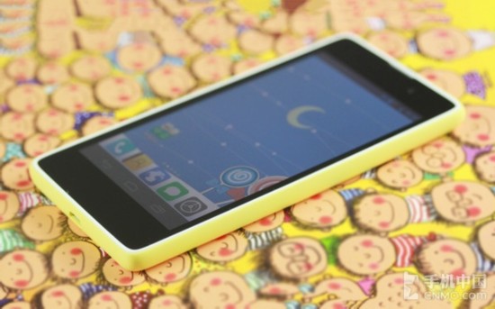 富可视糖果手机体验 超值四核高清大屏