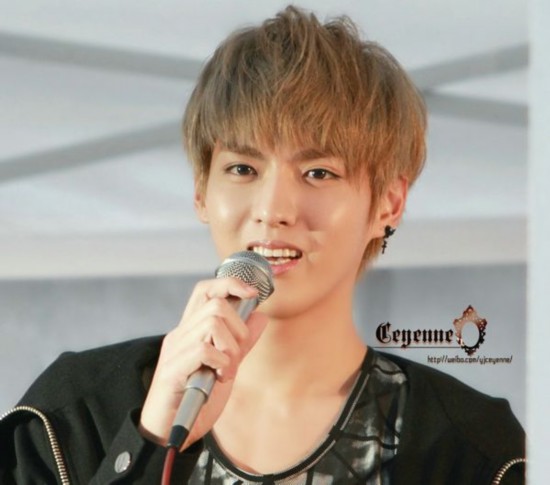 EXO吴亦凡资料档案家庭背景 吴亦凡成名史(图