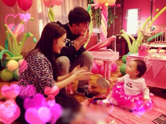 回来了》星爸爱情史:王中磊老婆王晓蓉辣妹子