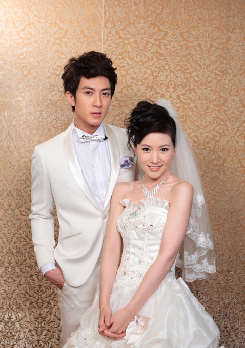 李安琪婚纱照_婚纱照风格(3)