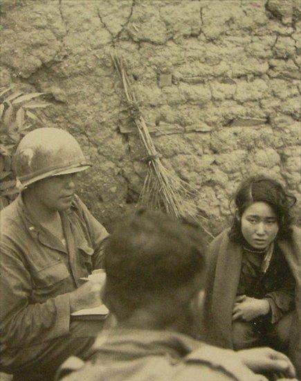 日本人书中的朝战视角:<em>美军</em>侮辱朝鲜女俘--人民