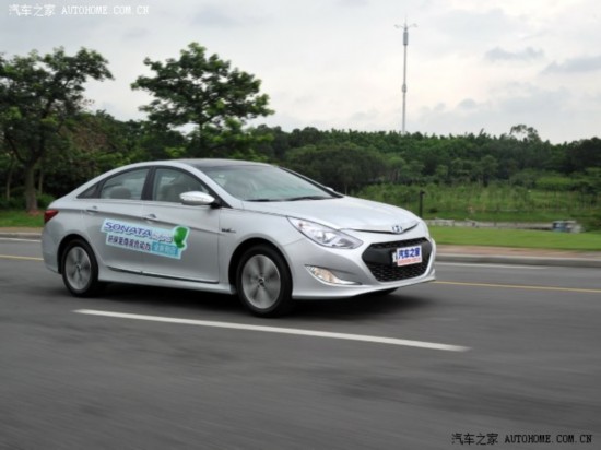 ִ() () 2014 2.0L Hybrid