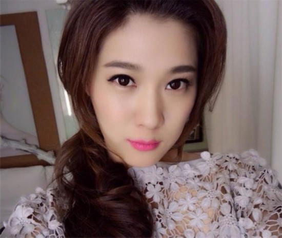 北京电视台女主持人悦悦被疯狂粉丝骚扰三年