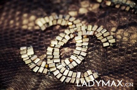 Chanel�X�U���Ťu�{Lesage���ʦL�ר�¸�u�{