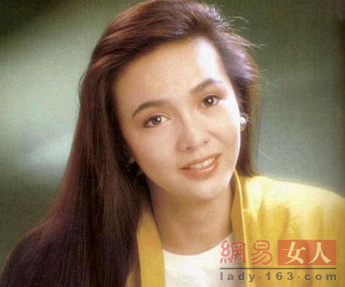 模 李心洁周慧敏钟丽缇 女神为啥敌不过嫩<em>妹</em>(图