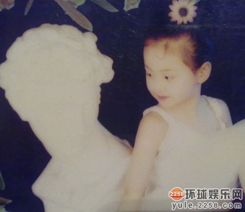 郑爽微博小号疑似遭曝光称:让无聊的人见鬼去