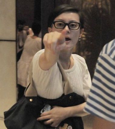 许晴唐嫣崩溃大哭 盘点明星情绪失控瞬间