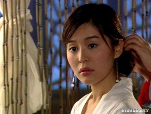 《小鱼儿与花无缺》小仙女     《小鱼儿与花无缺》中,柏雪饰演的小