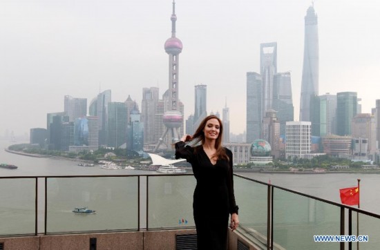 CHINA-SHANGHAI-ANGELINA JOLIE-VISIT (CN)