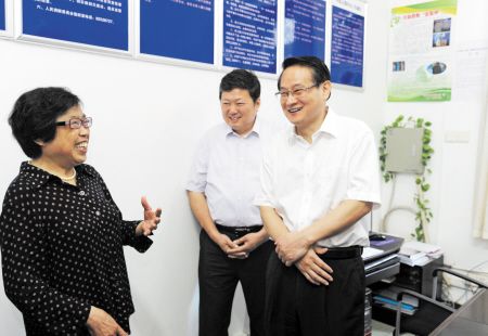 长沙市委书记带头领办政协提案 加强社区建设