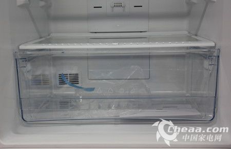 超大容积是看点 美菱无霜两门冰箱大热