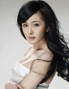 杨幂刘诗诗柳岩张翰 明星掀开刘海容颜PK