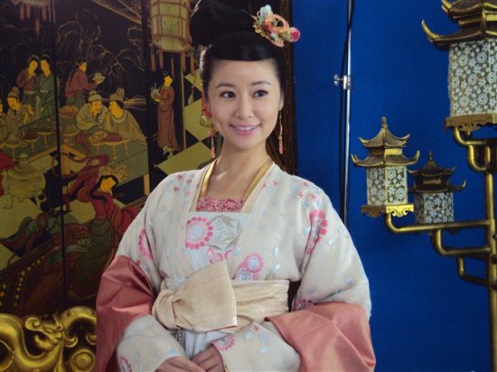 《至尊红颜》武媚娘 温顺像只小白羊