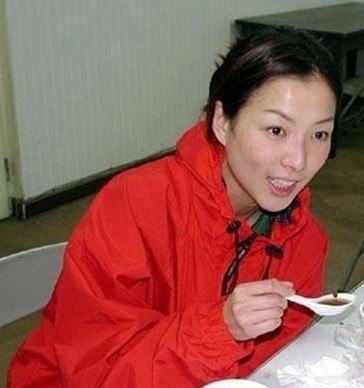 明星卸妆后相貌平凡如路人 孙俪挽邓超逛街似