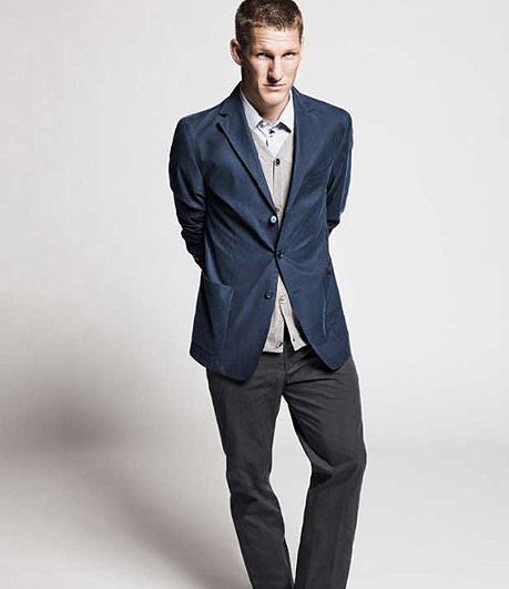 德国队世界杯正装出炉 标配男模迷翻网友