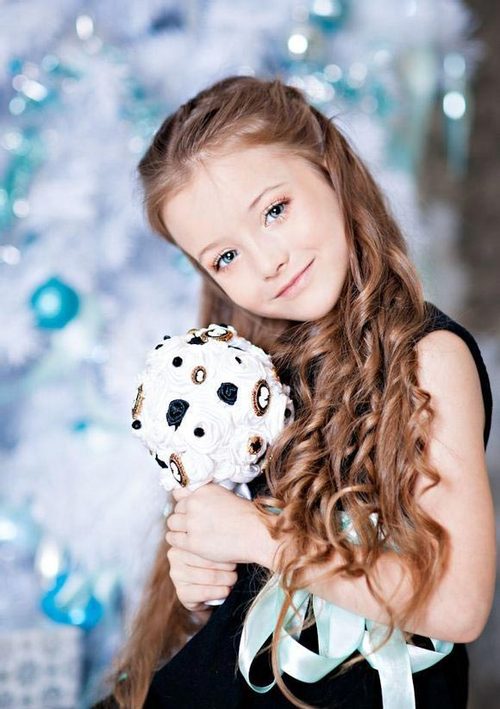 <em>俄罗斯</em>童模百变惊艳走红 似精灵落凡间(图)【2