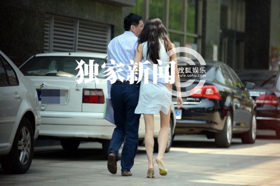 孙菲菲秘密领证成婚 二婚老公曝光非圈内人(图