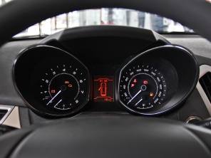 奇瑞汽车2013款艾瑞泽7