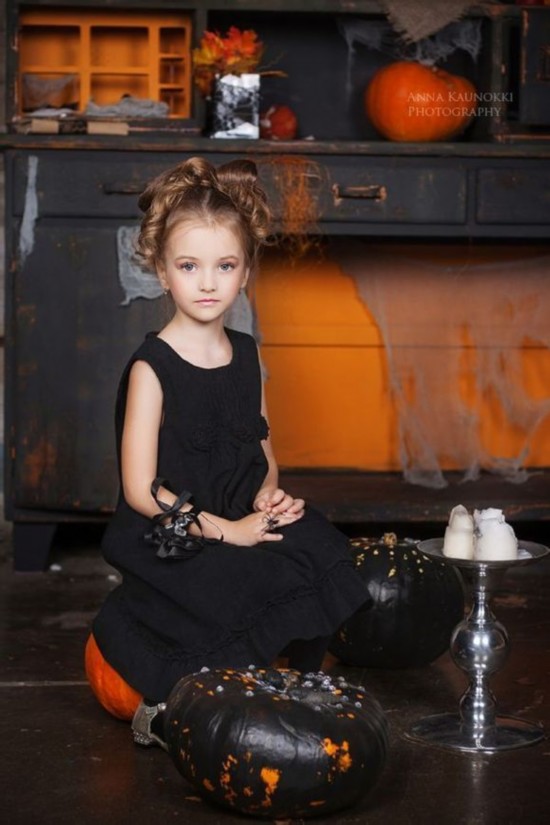 俄罗斯童模精灵古怪 百变萝莉嫩出水(高清组图