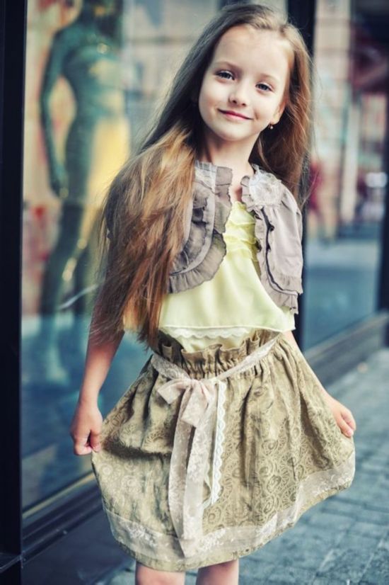 俄罗斯童模精灵古怪 百变萝莉嫩出水(高清组图