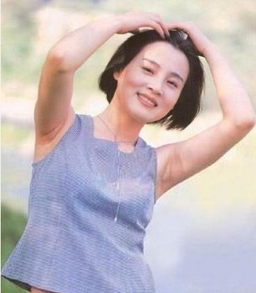 揭当年红翻天女星现状:许晴仍然单身何晴离婚【10】