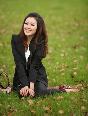 整天耷拉脸最伤肝 8大伤肝行为你究竟占几个