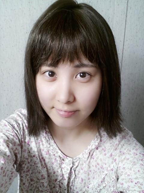 少女时代徐贤晒素颜短发自拍照 清纯甜美
