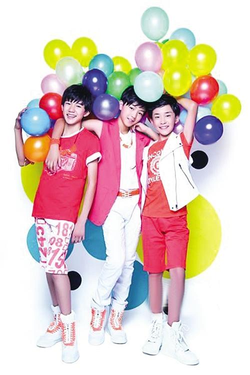 TFboys王俊凯绯闻女友李某某照片曝光(图)