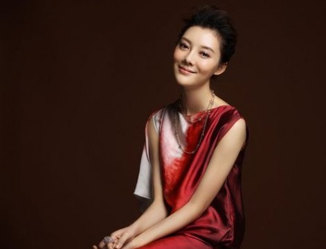 金莎车晓高露 接美若天仙却怎么也红不起来的