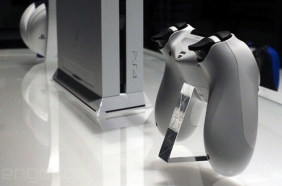 索尼E3 2014发布冰川白PS4 高清图赏