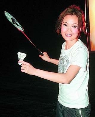 王祖贤<em>打篮球视频</em>被赞真人版赤木晴子 看女星