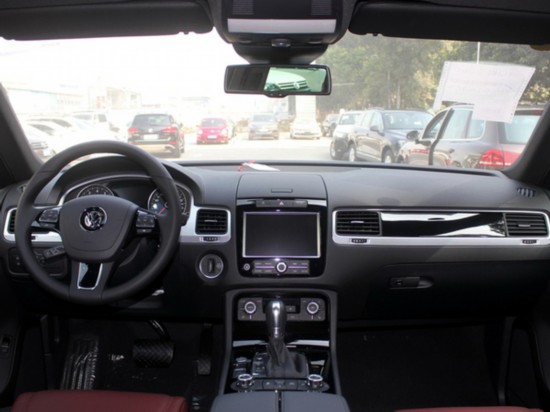 ()  V6 3.0TSI Զ п̨