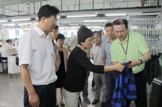 安徽日报报业集团总编王甄来颍上参观考察