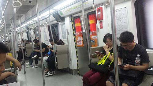困扰中国人的"手机依赖症" 专家支招破解