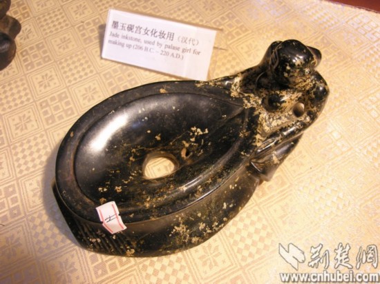 武汉内裤博物馆文物大揭秘:裸身美女握阴惊艳露性学舞女不毛穿图片