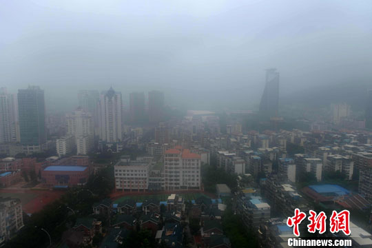 受第七号台风 海贝思 影响 厦门遭暴雨袭击