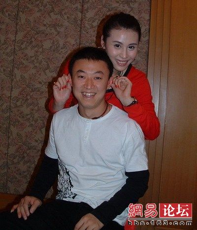 黄奕连发三份律师函离婚反驳老公:遭家暴争女