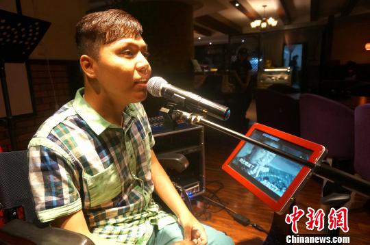 郑州渐冻人咖啡厅驻唱:在歌声中找到存在价值