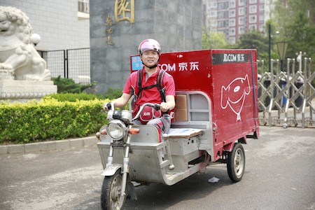 刘强东送快递成身价最高快递哥 柳岩高圆圆齐